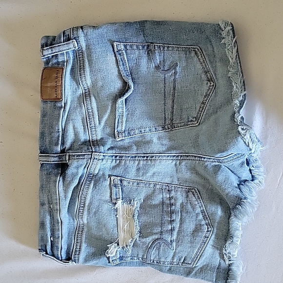 American Eagle Shorts - Picture 3 of 3